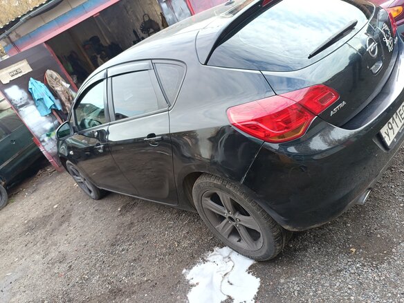 2011 Opel Astra J, чёрный, 355500 рублей - вид 13