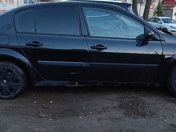 2004 Renault Megane II, чёрный, 230000 рублей - вид 3