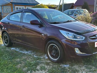 2013 Hyundai Solaris I, фиолетовый, 570000 рублей, вид 2