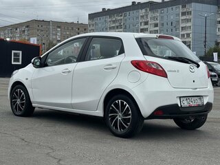 2011 Mazda 2 II Рестайлинг (DE2), белый, 799000 рублей, вид 5