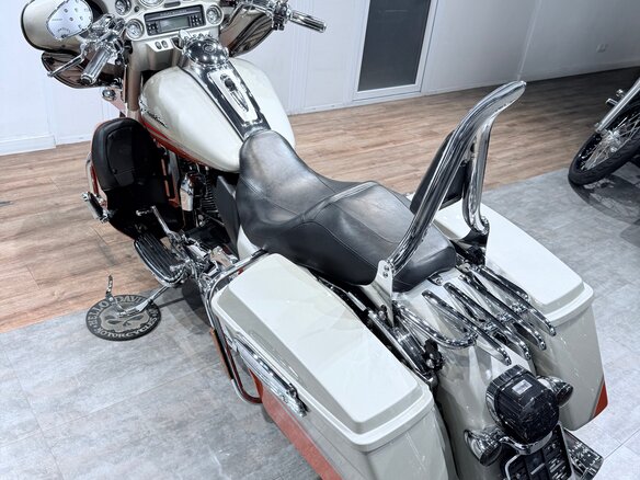 2009 Harley-Davidson CVO Street Glide, оранжевый, 1299000 рублей - вид 5