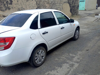 2013 Lada (ВАЗ) Granta I, белый, 680000 рублей, вид 2