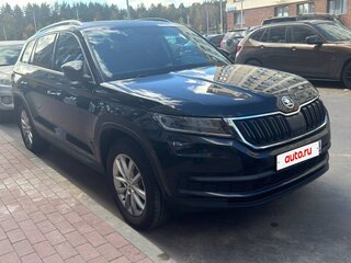 2021 Skoda Kodiaq I, чёрный, 3800000 рублей, вид 3