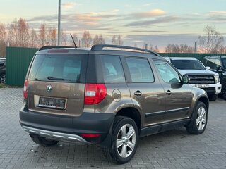 2011 Skoda Yeti I, коричневый, 550000 рублей, вид 4