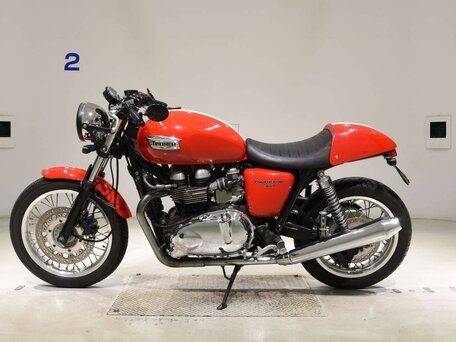 2008 Triumph Thruxton, красный, 595000 рублей, вид 1