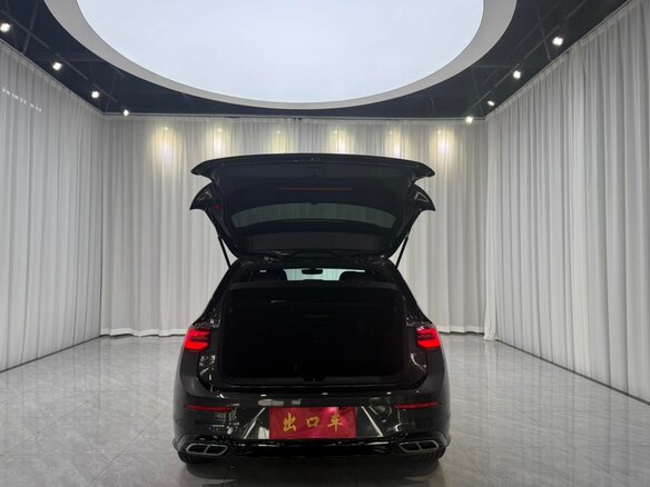 2023 Volkswagen Golf VIII, чёрный, 1650000 рублей - вид 13