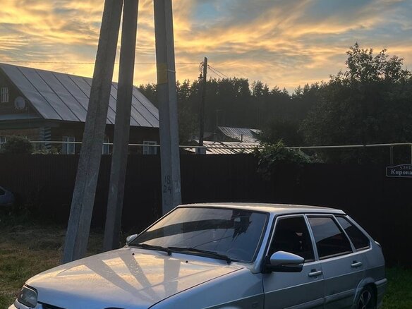 2010 Lada (ВАЗ) 2114, серебристый, 100000 рублей - вид 2