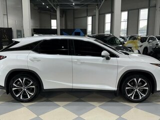 2019 Lexus RX 300 IV Рестайлинг, белый, 4599000 рублей, вид 4