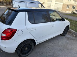 2012 Skoda Fabia II Рестайлинг, белый, 500000 рублей, вид 5