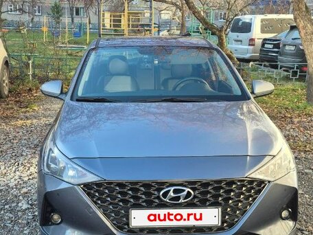 2021 Hyundai Solaris II Рестайлинг, коричневый, 1650000 рублей, вид 1