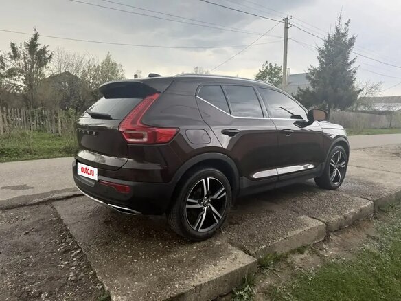 2019 Volvo XC40 I, коричневый, 2850000 рублей - вид 6