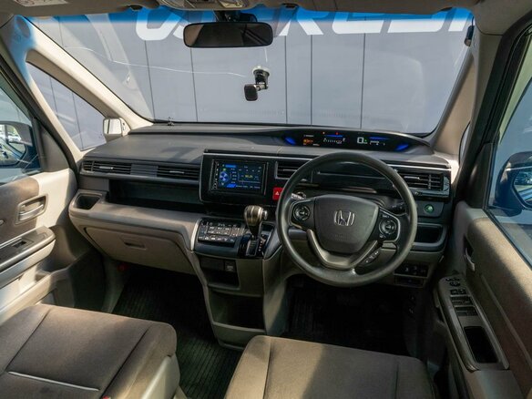 2015 Honda Stepwgn V, чёрный - вид 5