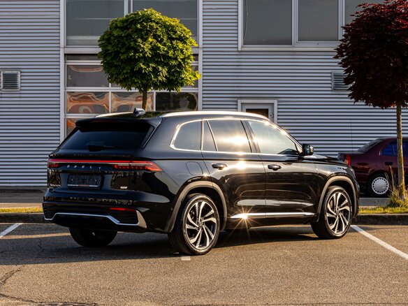 2025 Geely Monjaro I Рестайлинг, чёрный, 3295000 рублей - вид 5