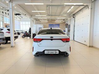 2021 Kia Rio IV Рестайлинг, белый, 1499000 рублей, вид 5