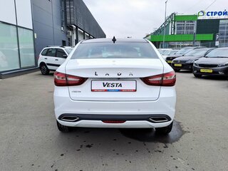 2026 Lada (ВАЗ) Vesta I Рестайлинг (NG), белый, 2050900 рублей, вид 4