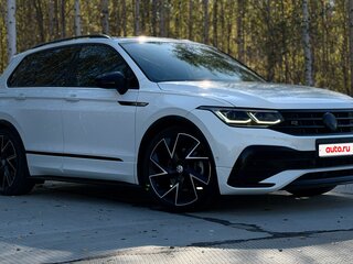 2021 Volkswagen Tiguan II Рестайлинг, белый, 4250000 рублей, вид 1