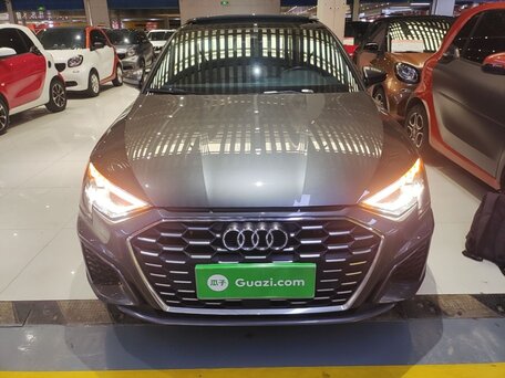 2023 Audi A3 Sportback 35 TFSI IV (8Y), серый, 1860000 рублей, вид 2