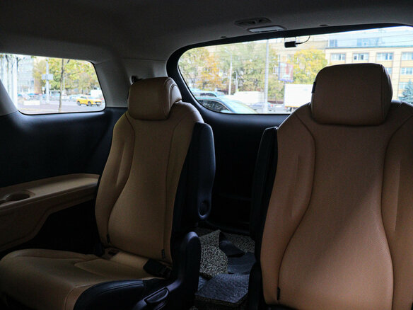 2020 Kia Carnival IV, серебристый - вид 12