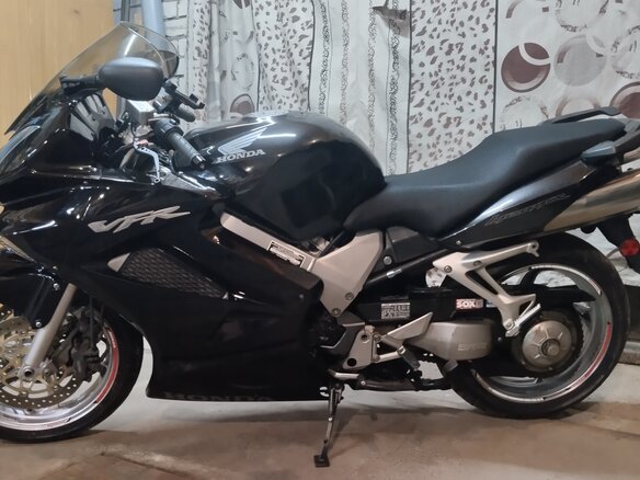 2006 Honda VFR 800, чёрный, 427000 рублей - вид 6