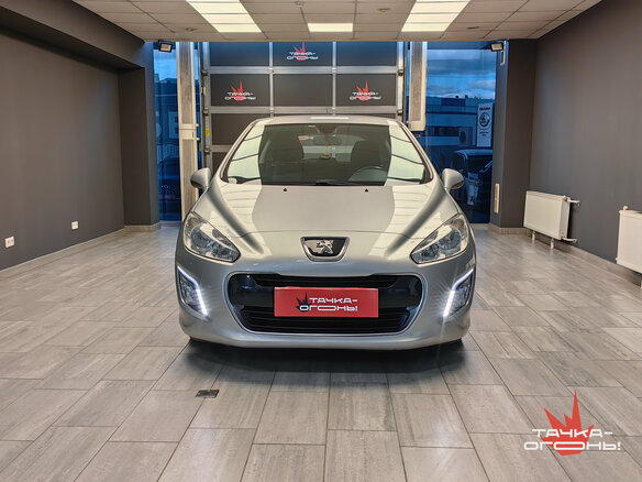 2011 Peugeot 308 I Рестайлинг, серебристый - вид 2
