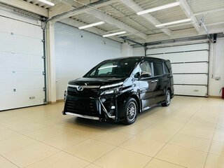 2019 Toyota Voxy III (R80) Рестайлинг, чёрный, 2999900 рублей, вид 2