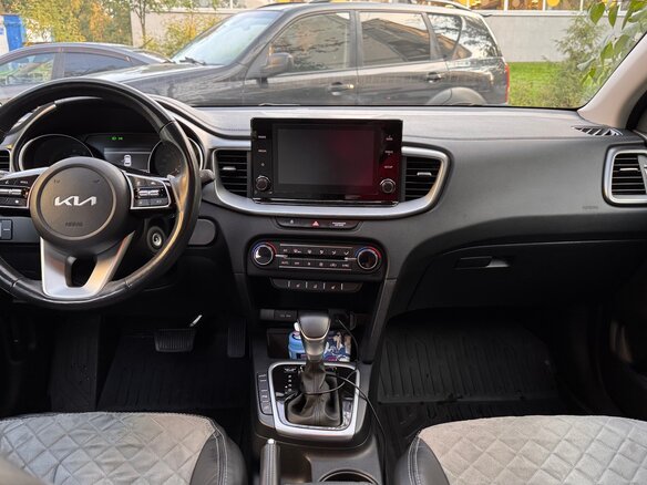 2021 Kia Ceed III Рестайлинг, серый, 2200000 рублей - вид 8