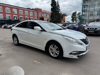 2011 Hyundai Sonata VI (YF), белый, 600000 рублей, вид 2