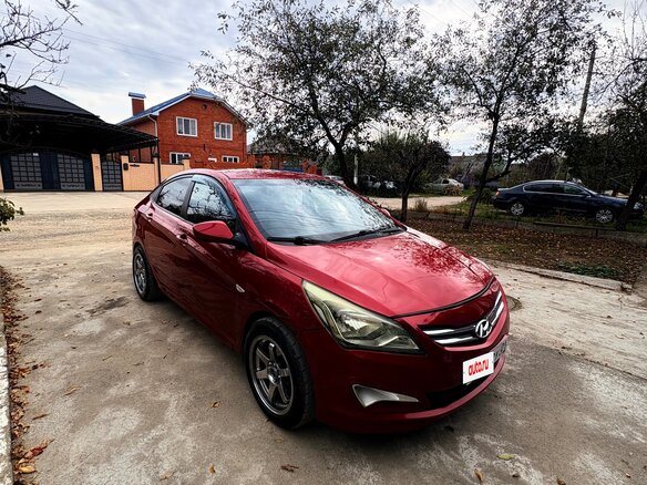 2016 Hyundai Solaris I Рестайлинг, красный - вид 2