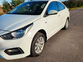 2017 Hyundai Solaris II, белый, 900000 рублей, вид 2