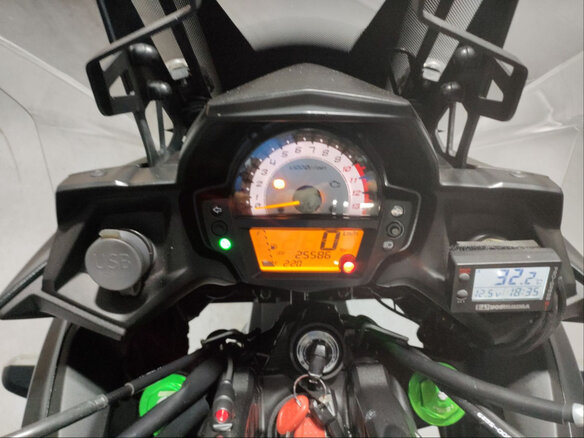 2018 Kawasaki Versys 650, чёрный, 580000 рублей - вид 4