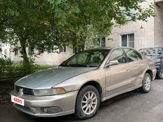 2001 Mitsubishi Galant VIII Рестайлинг, золотистый, 150000 рублей, вид 1