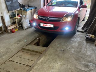 2008 Opel Astra GTC H Рестайлинг, красный, 650000 рублей, вид 2