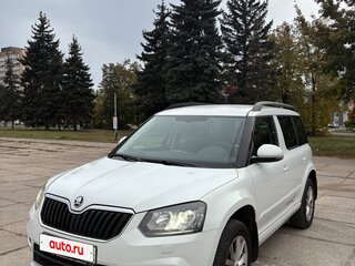 2017 Skoda Yeti I Рестайлинг, белый, 1750000 рублей, вид 1