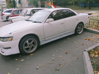 1993 Toyota Mark II VII (X90), белый, 400000 рублей, вид 3