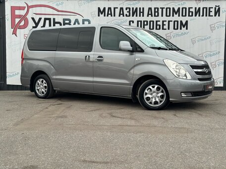 Hyundai Grand Starex I