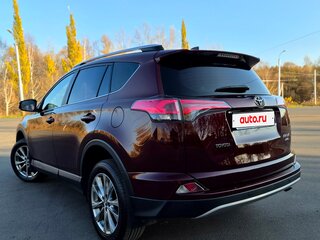 2017 Toyota RAV4 IV (XA40) Рестайлинг, красный, 2137000 рублей, вид 3