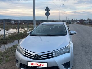 2013 Toyota Corolla XI (E160, E170, E180), серебристый, 1290000 рублей, вид 2