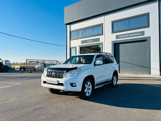 2013 Toyota Land Cruiser Prado 150 Series, белый, 2999000 рублей, вид 2