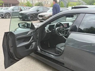 2025 BMW 4 серии Gran Coupe 430i xDrive G22, G23, G26 Рестайлинг, серебристый, 7090000 рублей, вид 5
