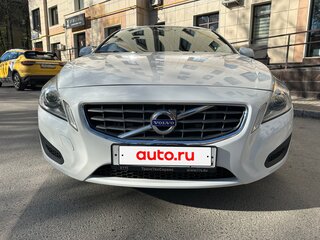 2011 Volvo S60 II, белый, 740000 рублей, вид 2