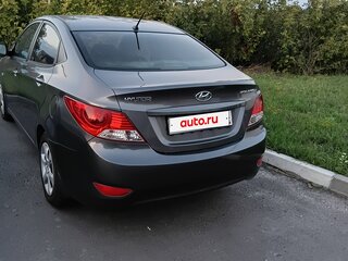 2013 Hyundai Solaris I, чёрный, 730000 рублей, вид 2