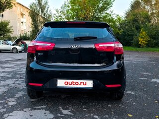 2013 Kia Rio III, чёрный, 900000 рублей, вид 2
