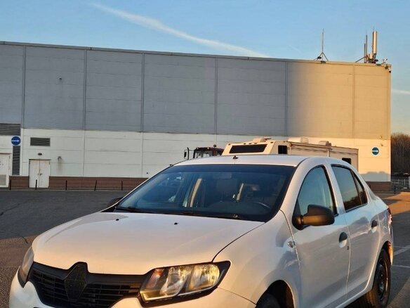 2017 Renault Logan II, белый, 480000 рублей