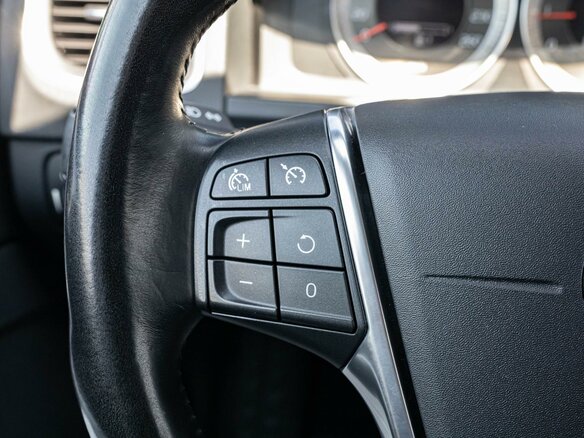 2012 Volvo S60 II, белый - вид 13