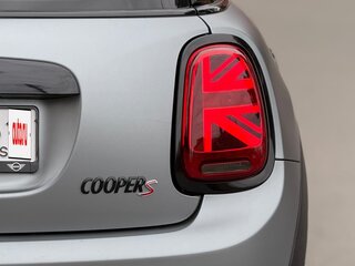 2016 Mini Hatch Cooper S III (F55/F56), серый, 2050000 рублей, вид 2