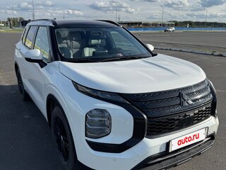 2022 Mitsubishi Outlander IV, белый, 3250000 рублей, вид 3