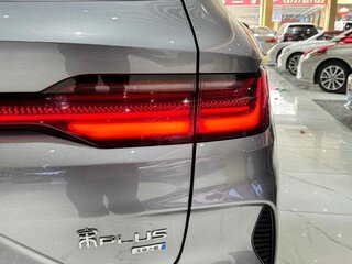 2025 BYD Song Plus DM-i 26.6 kWh I Рестайлинг, серый, 3360000 рублей, вид 4