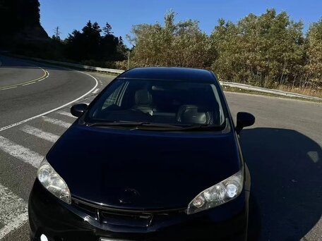 2010 Toyota Wish II, чёрный, 1100000 рублей, вид 1