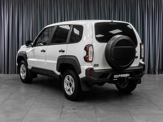2024 Lada (ВАЗ) Niva Travel I, белый, 1259000 рублей, вид 2