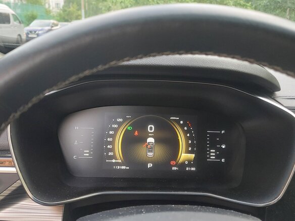 2024 Geely Atlas Pro, белый, 1600000 рублей - вид 3